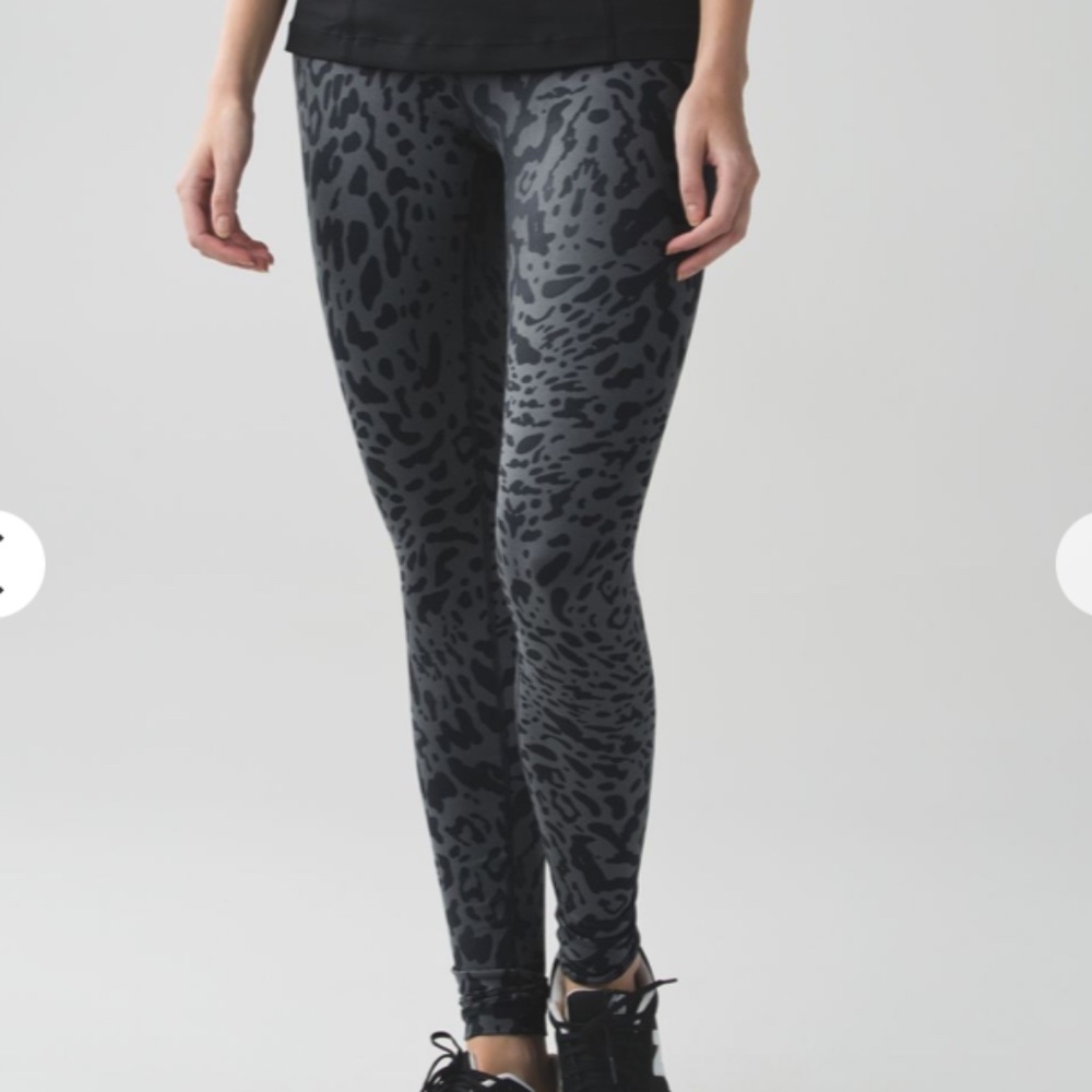 Lululemon Wunder Under Leggings Animal Print Size 6 Cheetah Like New Grey Black